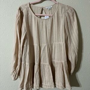 Brand new american eagle cute long sleeve shirt. Perfect for work and school!